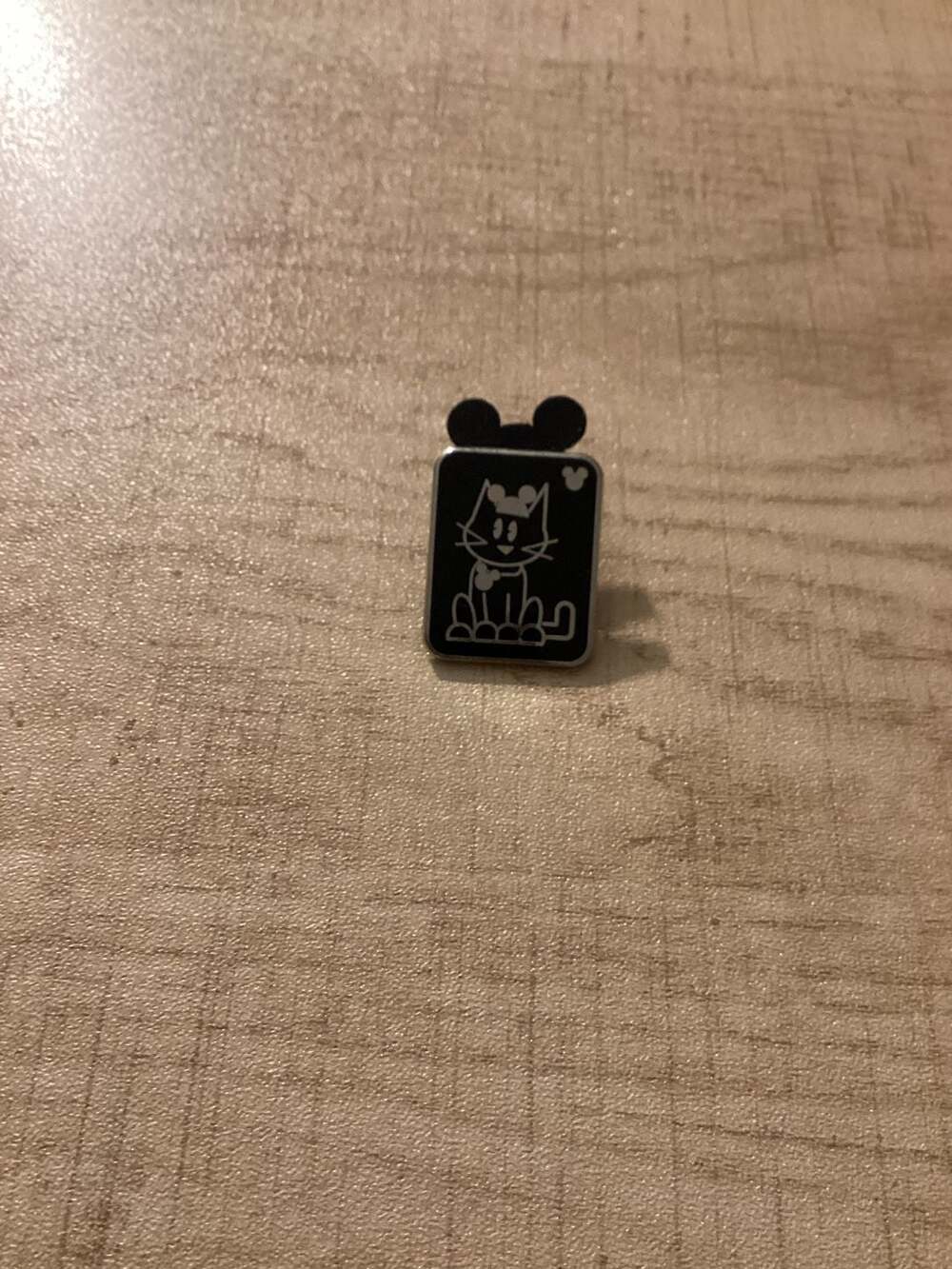 Disney Hidden Mickey Cat Black with Mickey Ears Hat Trading Pin